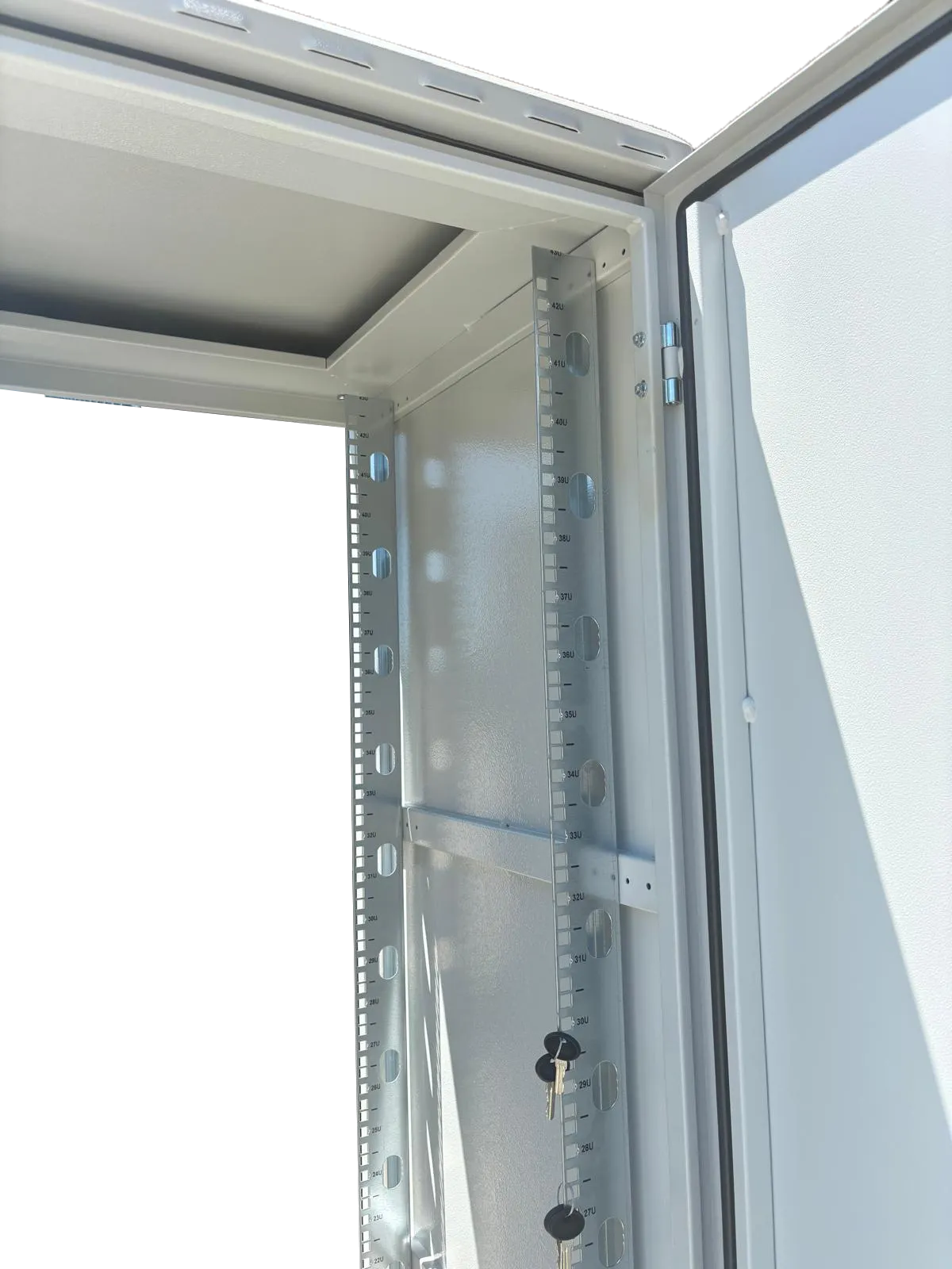 Sturdx 42U outdoor network cabinet enclosure built with strong IP66 weatherproofing.