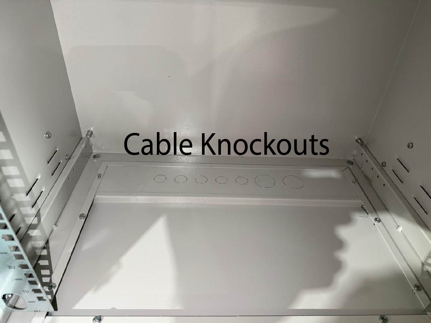 24U Outdoor Network Cabinet Enclosure – IP66 Rated Weatherproof for Telecom, Fiber, and Server Equipment | 600mm x 600mm / 24" x 24" Pole and Wall Mount STV-HC-24U600