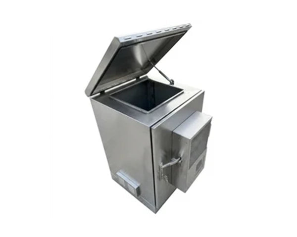 STURDX Climate Series™ 16U IP66 Weatherproof Stainless Steel Outdoor Network Cabinet with Air Conditioner | 32" × 32" (800 × 800 mm) | 19-Inch Rack Enclosure