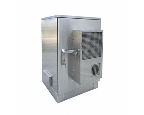 STURDX Climate Series™ 16U IP66 Weatherproof Stainless Steel Outdoor Network Cabinet with Air Conditioner | 24" × 24" (600 × 600 mm) | 19-Inch Rack Enclosure