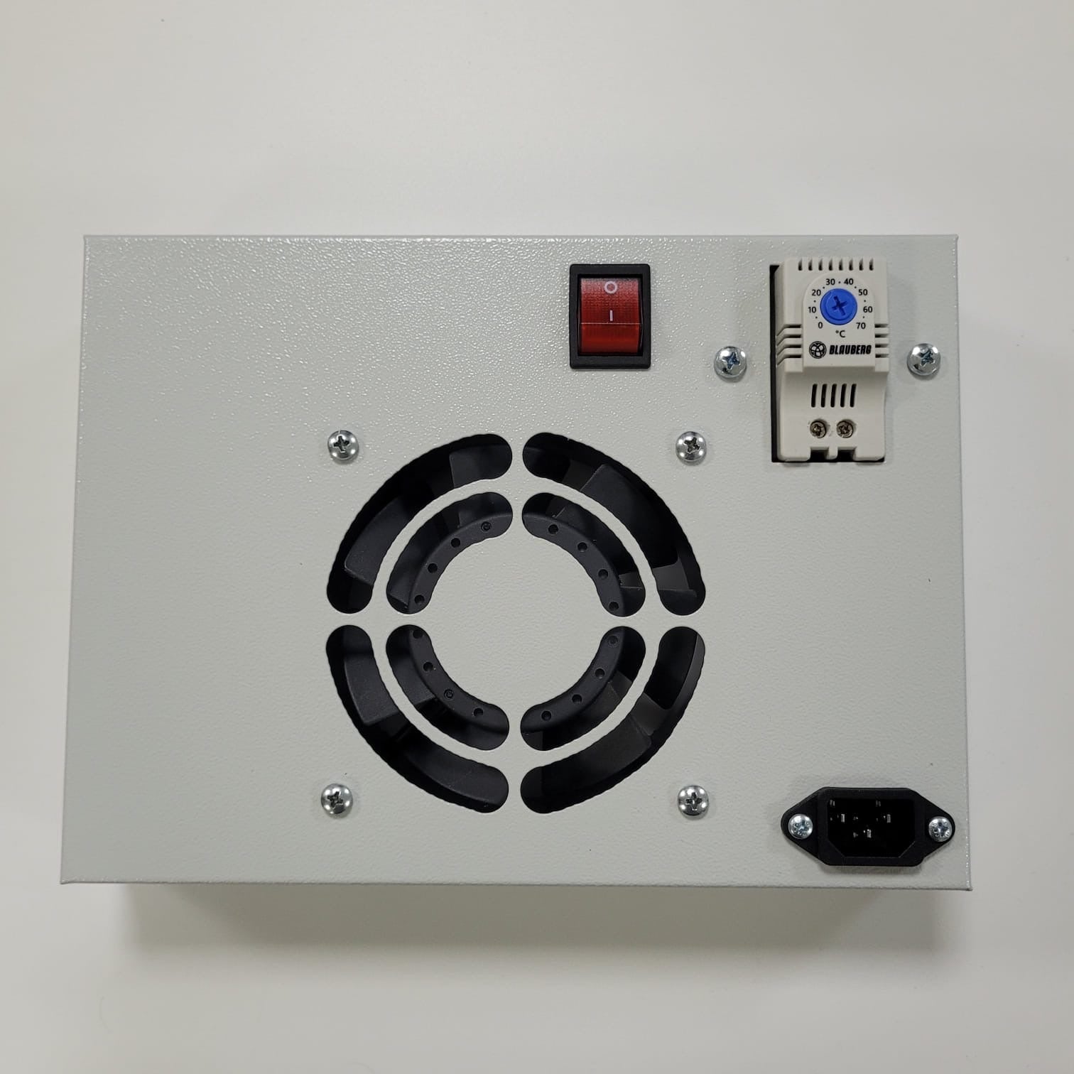 1-Fan Module for Outdoor Network Cabinets with Quiet Airflow Control