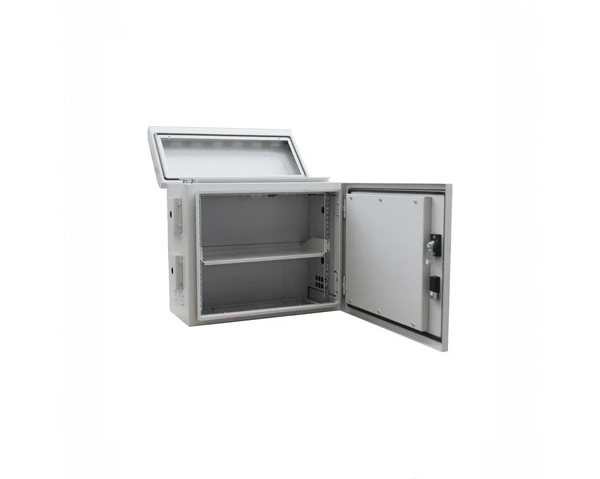 Weatherproof outdoor camera enclosure with fan ventilation for warm climates